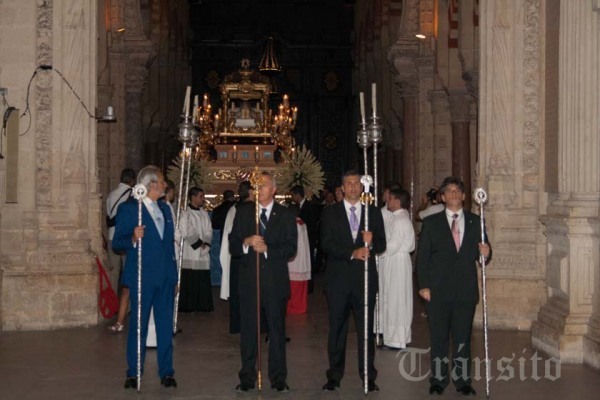 procesion-transito-2014_032