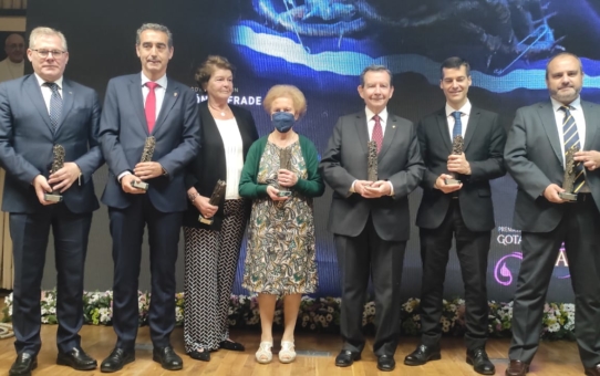 PREMIOS "GOTA A GOTA" DE PASIÓN